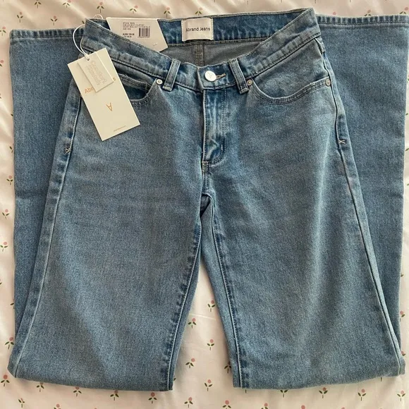 Abrand Jeans
          
      NWT