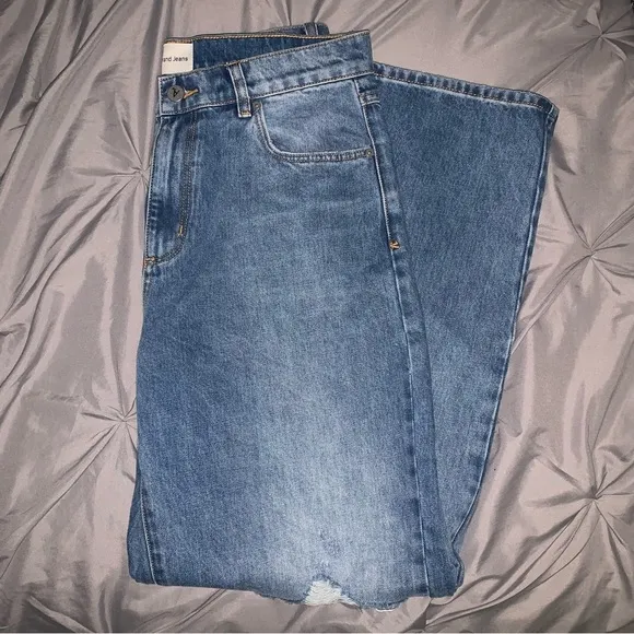 Abrand a slouch jeans