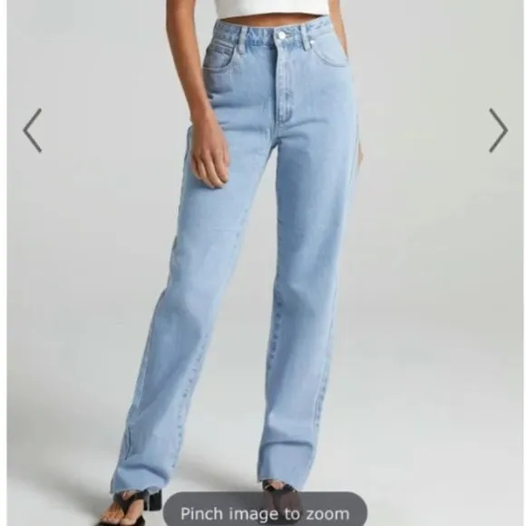 NWT Abrand 94 High Straight Walk Away Jean 3077 Walkaway size 25
          
      NWT
