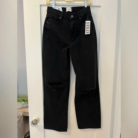 A brand Slouch Jeans with knee slits
          
      NWT