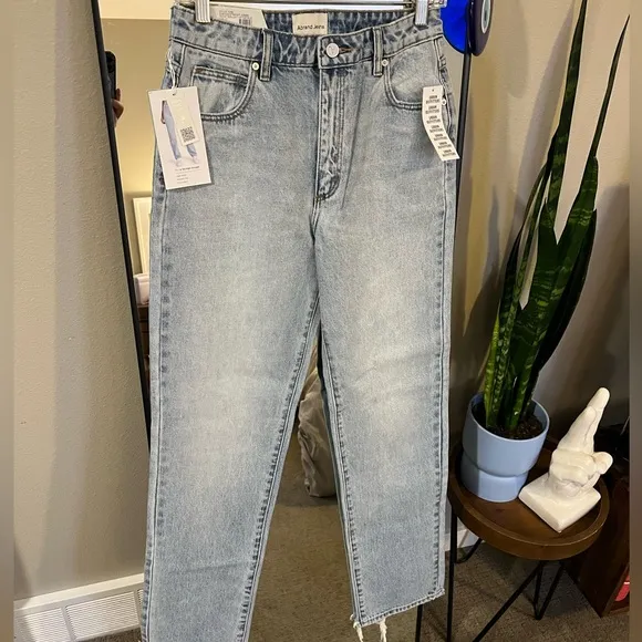NWT - ABrand - Urban Outfitters - Jeans
          
      NWT