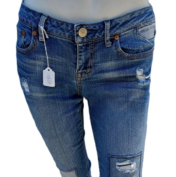 43925...Aeropostale Skinny Jeans Size 4R