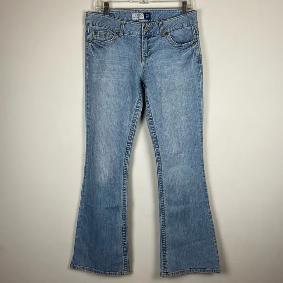 Aeropostale Hailey Skinny Flare Light Wash Denim Jeans Size 9/10