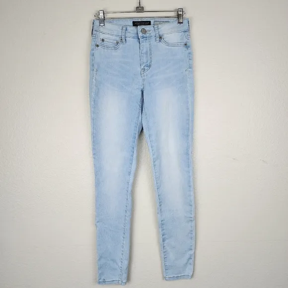 Aeropostale Size 00 High Waisted Jegging Light Wash Jeans