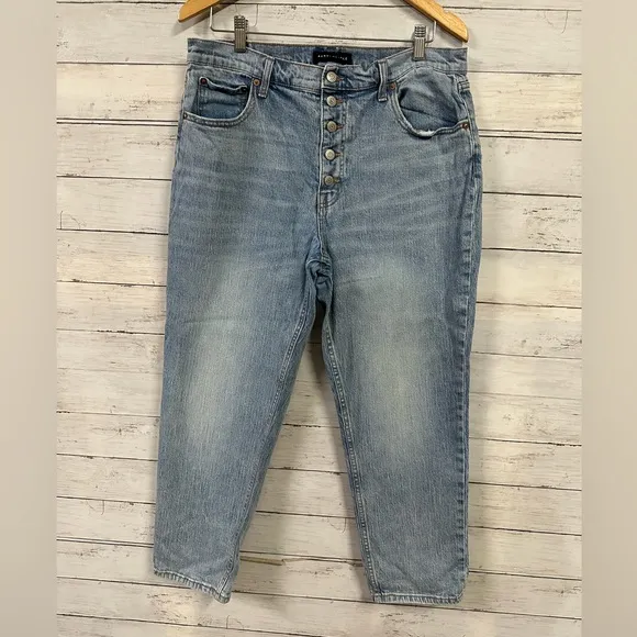 Aeropostale Mom Jean Size 14