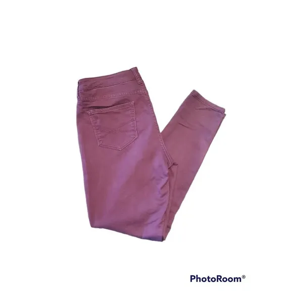 AEROPOSTALE Wine Color High Waisted Jegging/Jeans Size 8
