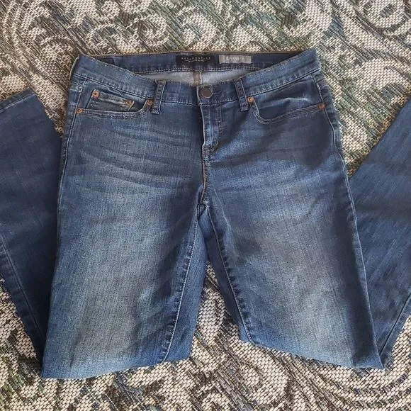 Aeropostale jeans size 8 short