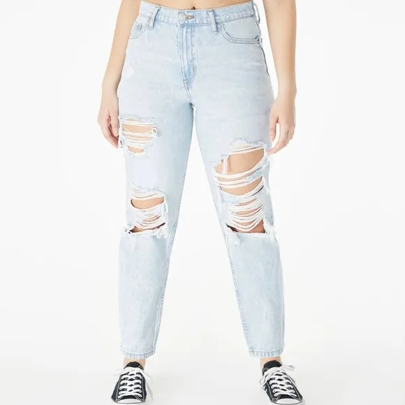 Aeropostale Light Wash Destroyed High Rise Mom Jeans 8