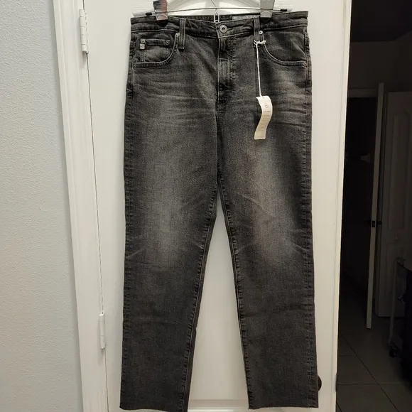 NEW AG Isabelle Straight Crop Charcoal Jeans 32
          
      NWT