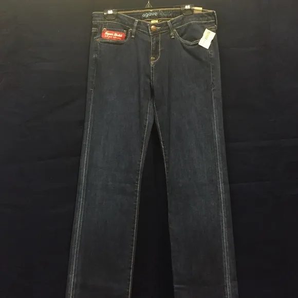 Agave "Mariposa" Jean
          
      NWT