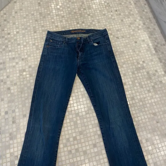 Agave Denim Classic Straight Leg Linea Jeans