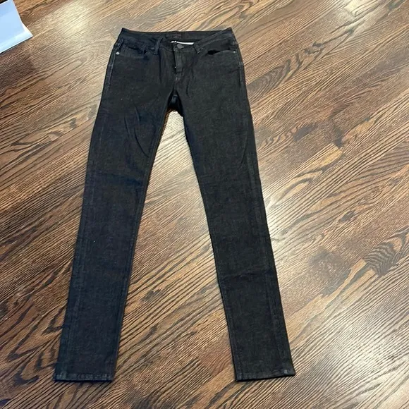NWT COMUNE LOW RISE JEANS!
          
      NWT