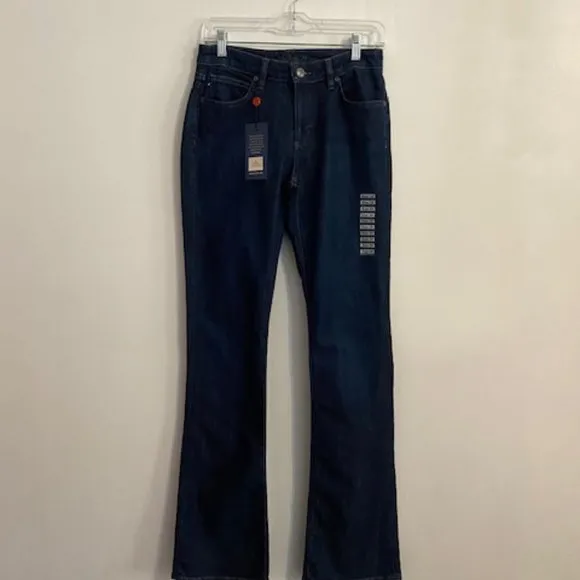 Agave Curvy 5 pockets bootcut denim, size 26
          
      NWT