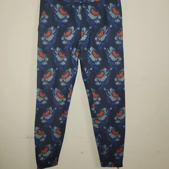 Alexander Mcqueen women's floral jeggings size XS NWT
          
      NWT