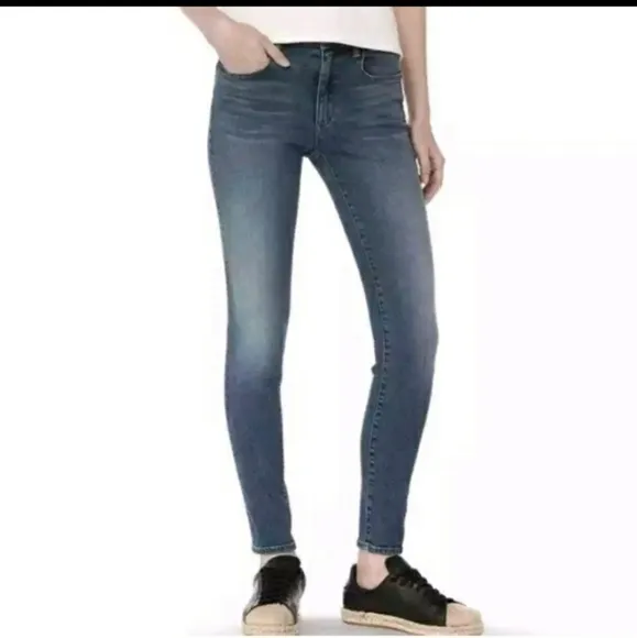 Denim X Alexander Wang Whip Skinny Jean in Washed Medium Indigo Size 28