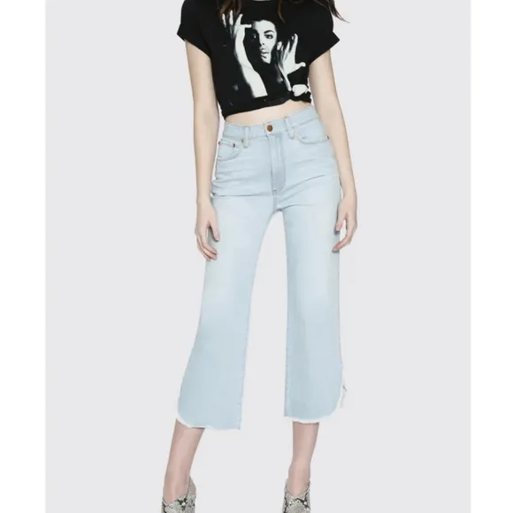 Alice + Olivia High Rise Crop Jeans Women's size 30
          
      NWT
