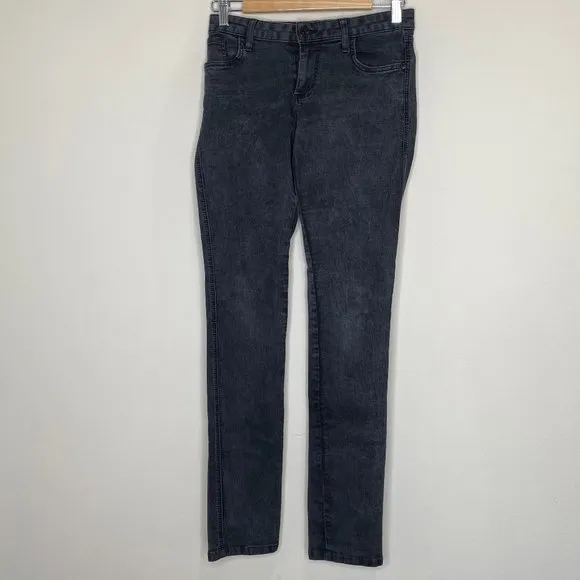 Alice & Olivia  Mid Rise Skinny Dark Grey Wash Size 6 (27)