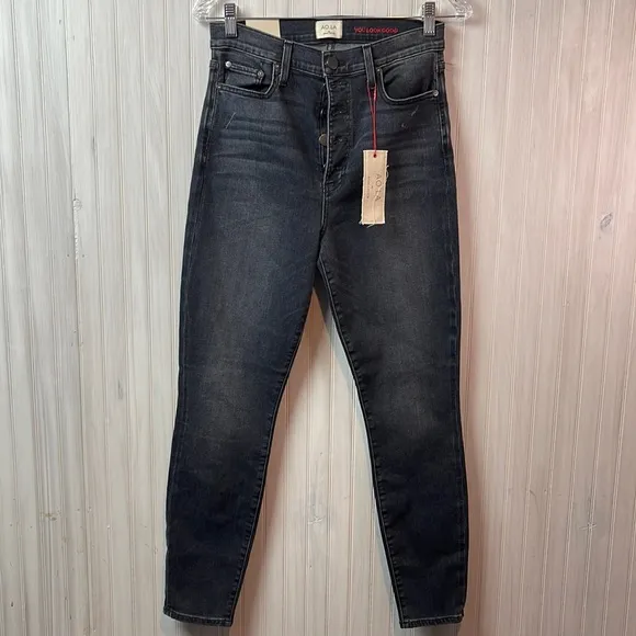 NWT AO.LA HIGH RISE JEANS ALICE AND OLIVIA 31
          
      NWT