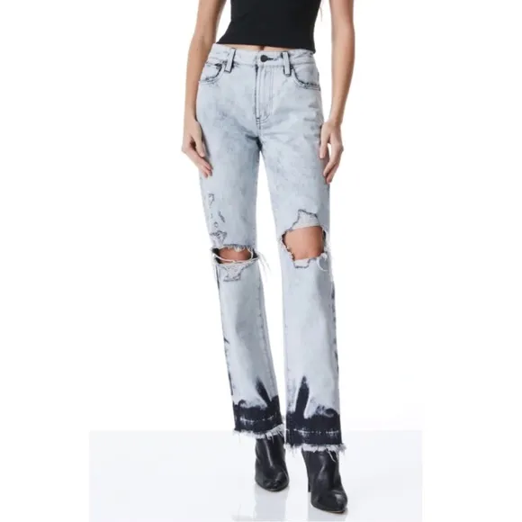 ALICE + OLIVIA Genevieve Baggy Jeans NWT
          
      NWT