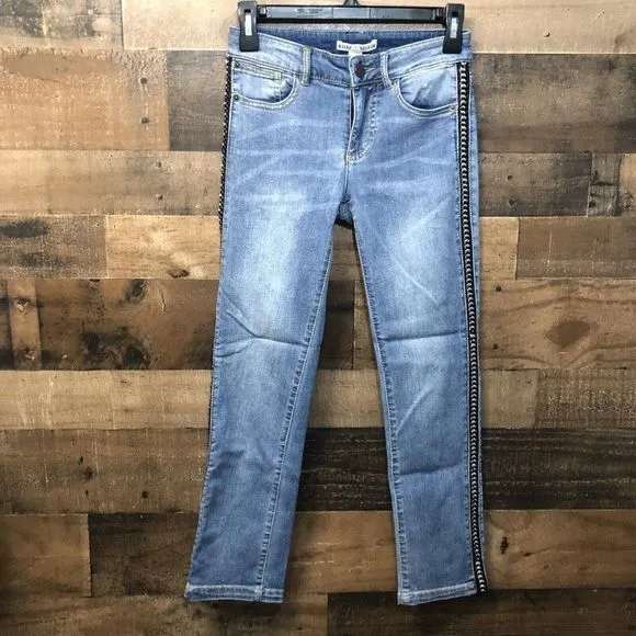 Alice + Olivia Jane Chain-Detail Cropped Jeans Size 24 - Light Wash
