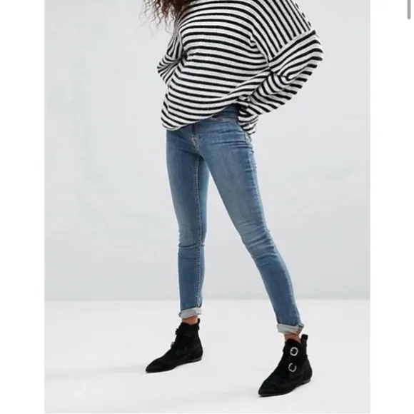 AllSaints Mast Skinny Jeans in Washed Indigo 24