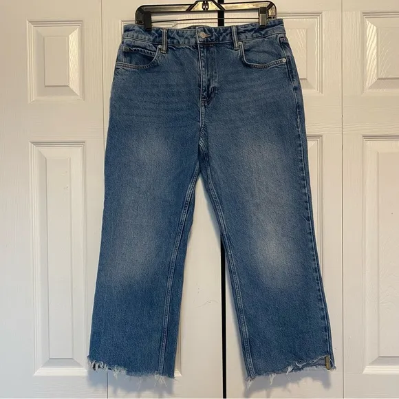 All Saints Barely cropped high rise jeans size 31.