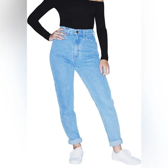 NWOT 90s Mom Jeans - Light Denim, Size 32