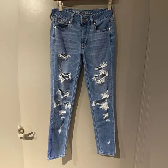 American Eagle Outfitters Tomgirl Ripped Jeans Size 0 Regular NWOT