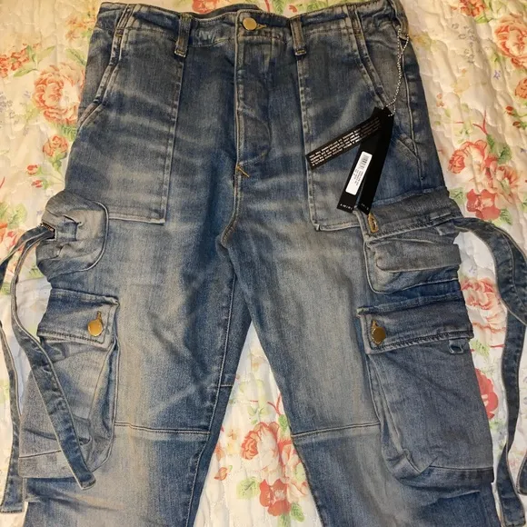 Amiri jeans
          
      NWT