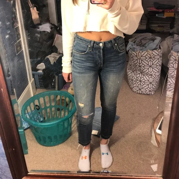 AMO denim babe jeans 26 “dive bar destroy”