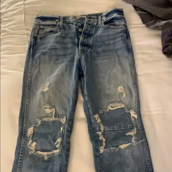 Amo high waisted knee patch jean - worn once