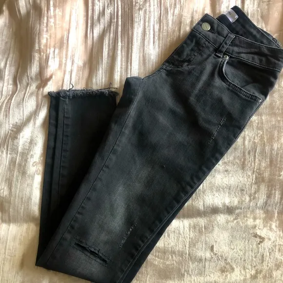 Anine Bing Black Distressed Slit Knee Skinny Jeans Raw Hem size 25