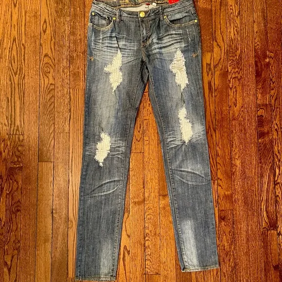 NWT Sz 9/10 Apple Bottom Jeans Gold Label NEW!
          
      NWT