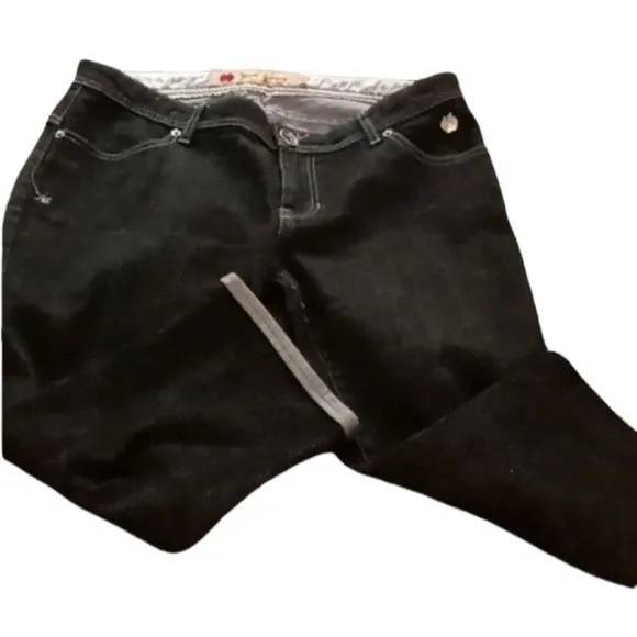 Apple Bottoms capri jeans 11/12