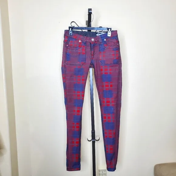 Apple Bottom Reversible Black Denim / Plaid Print, Size 30" Waist