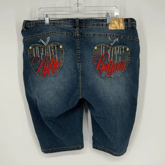 Apple Bottom Jeans Signature Y2K Capri Pants Rhinestone Embellishments W22