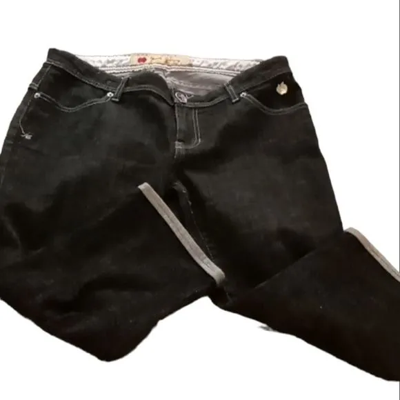 Apple Bottoms capri jeans 11/12