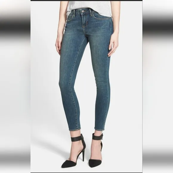 ARTICLES OF SOCIETY Sarah Skinny Jeans 29