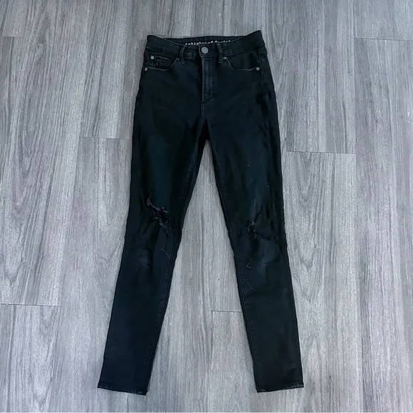 3/$20⚡️ Articles of Society Black Skinny Stretchy Heather Peterson Ripped Jeans