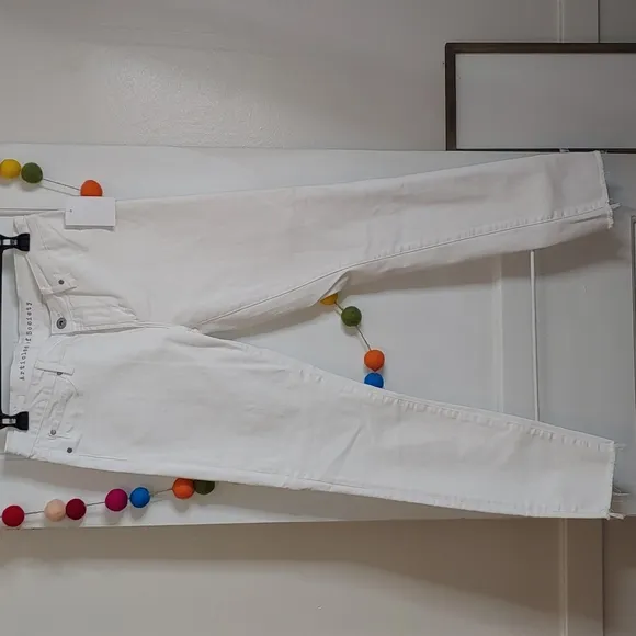 White Articles of Society jeans with raw hem
          
      NWT
