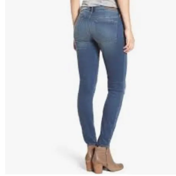 Womens articles of society Sarah loma vista medium wash mid rise skinny jeans