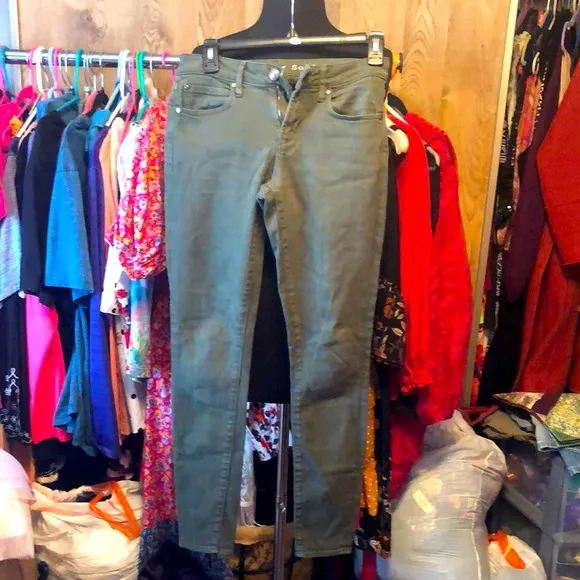 Green pair of Women’s Jeans by “Articles of Society”!