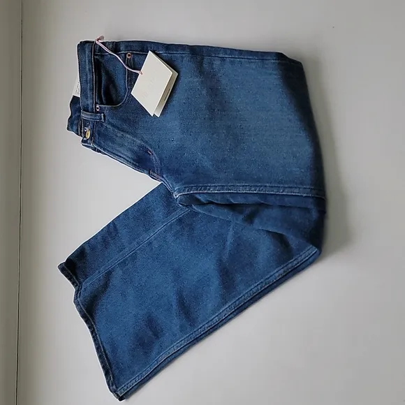 B SIDES LENI HIGH FLARE JEANS
          
      NWT