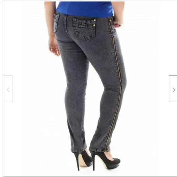 NWT baby Phat Zipper Side skinny Stretch Jeans 14 PLUS SIZE
          
      NWT