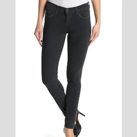 NWT BALDWIN - Sophia Skinny Jeans size 24=00
          
      NWT