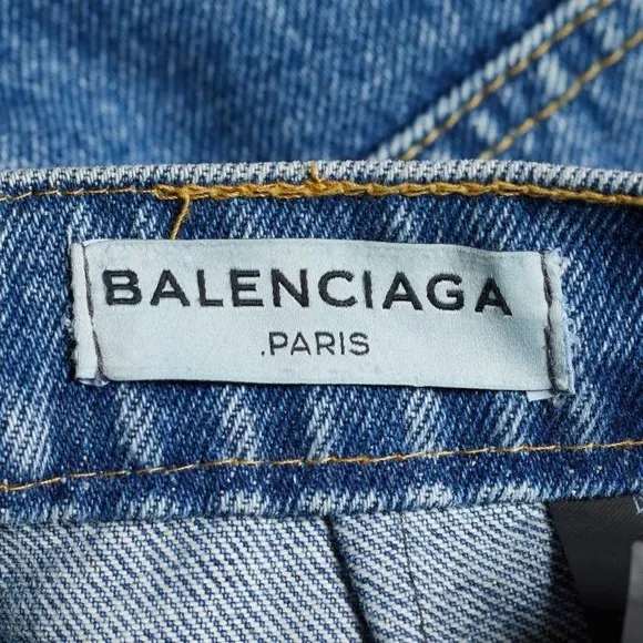 BALENCIAGA Italy ROCKABILLY Washed cropped Jeans
          
      NWT