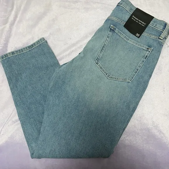 Banana Republic Women High Rise Jeans
          
      NWT