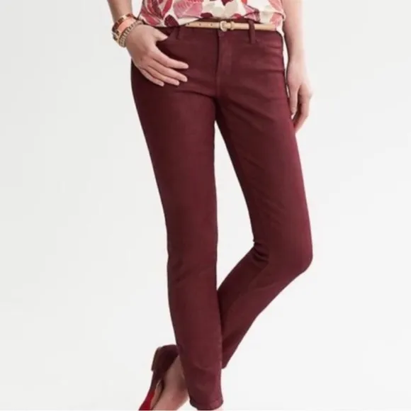 Banana Republic Petite Skinny Jeans Red Holiday Color 99% Cotton Vintage Wash