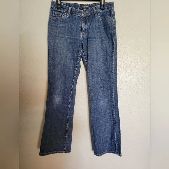 Banana Republic Boot Cut Mid Rise Distressed Medium Wash Denim Jeans Size 8