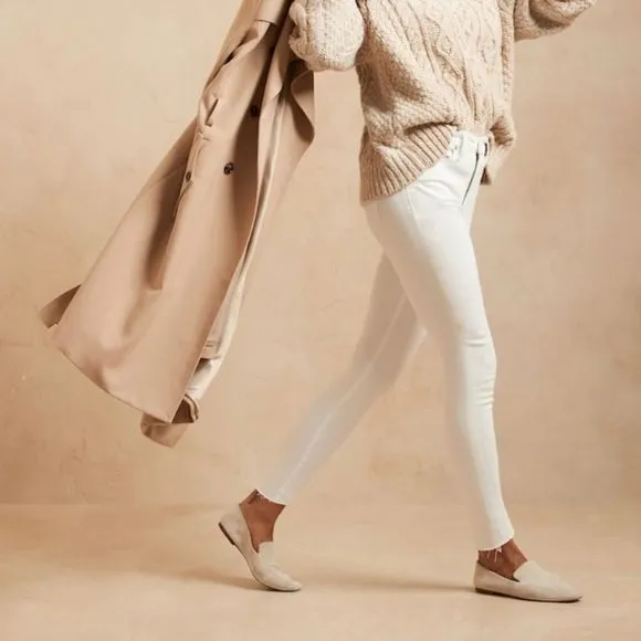 BANANA REPUBLIC High + Skinny Jean, White, Size 32
          
      NWT